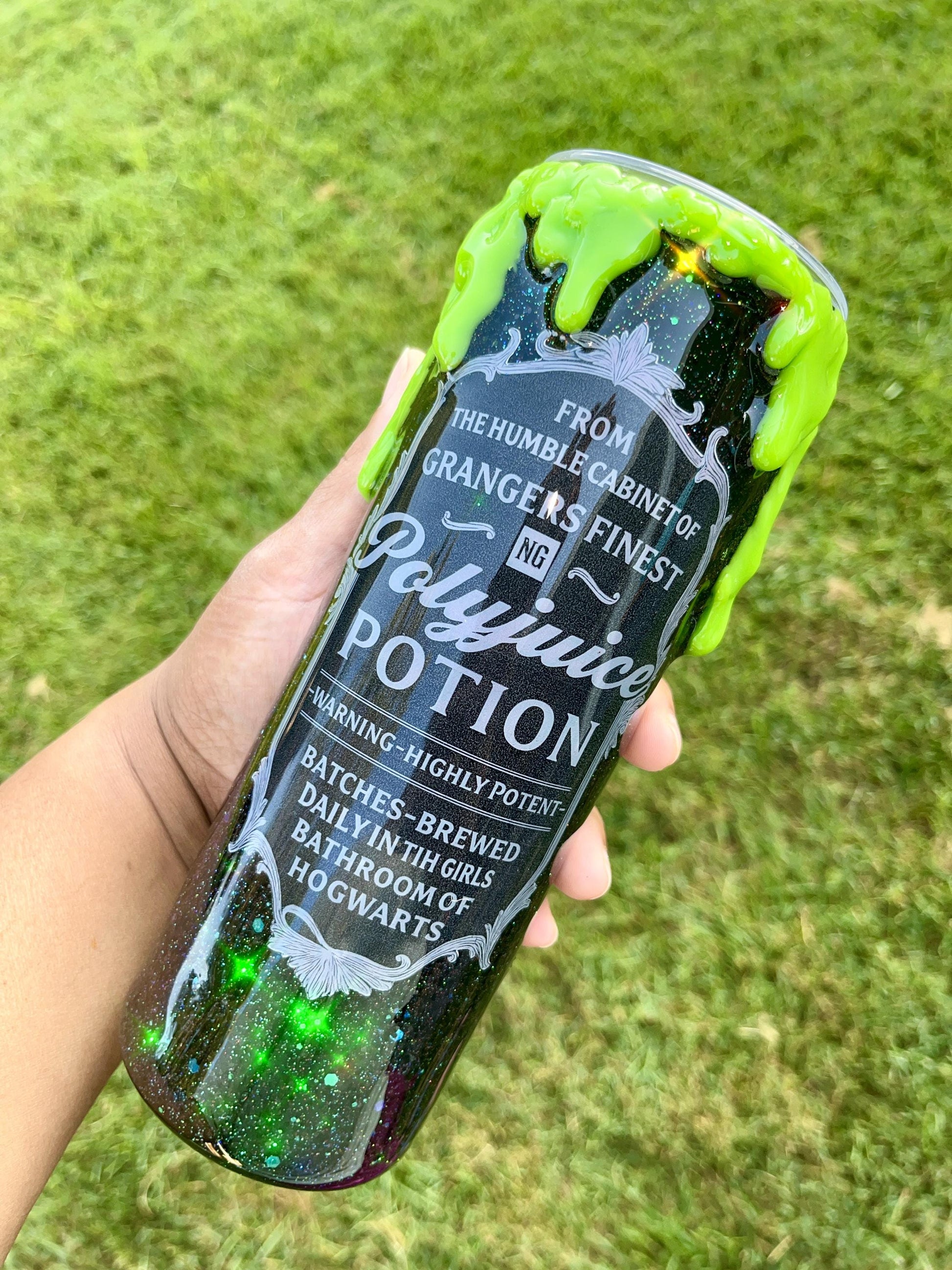 Polyjuice Potion Tumbler – Glitter, Drip, & Wizarding Magic